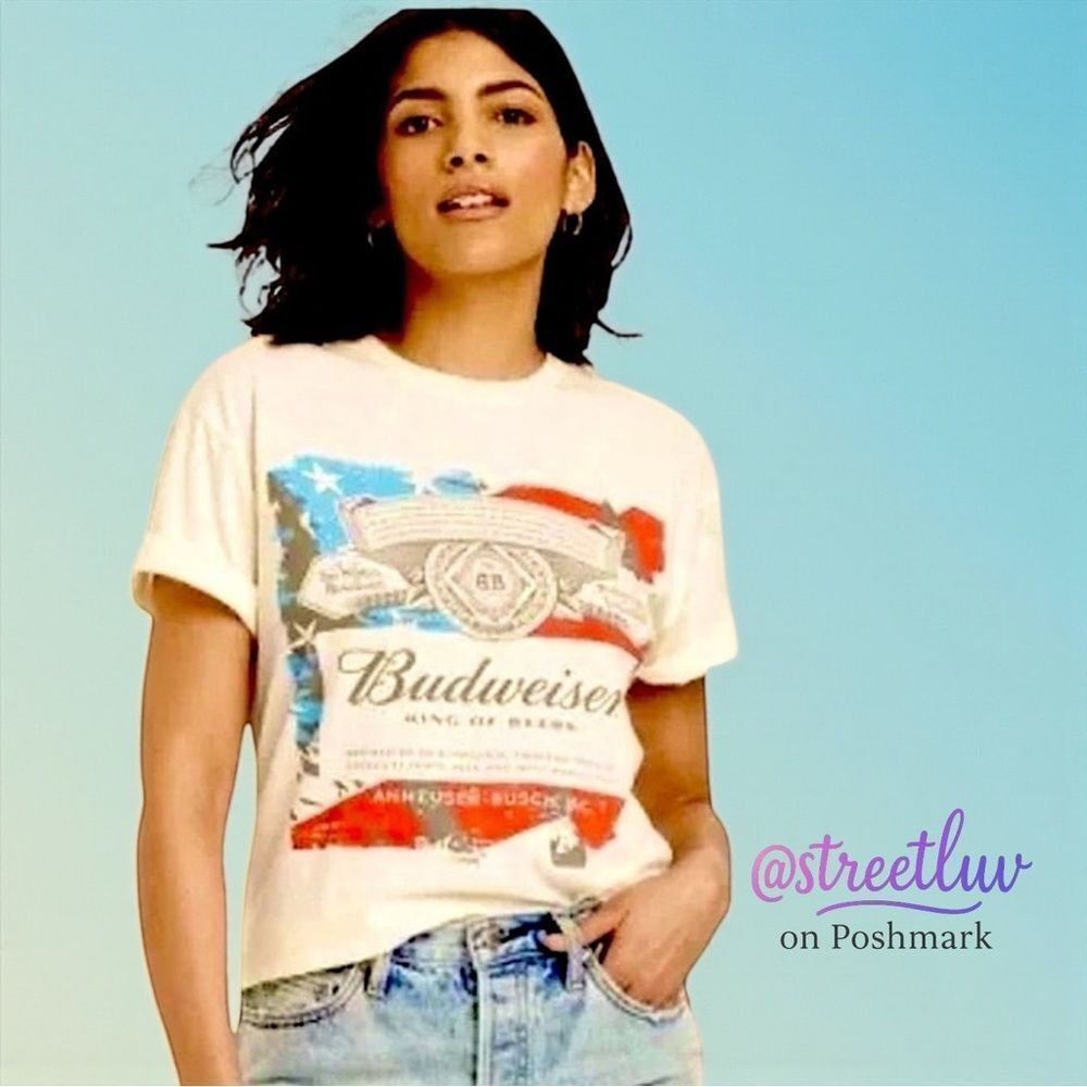 🥳 3/$26 Budweiser “King of Beers” Graphic Tee — Size XS